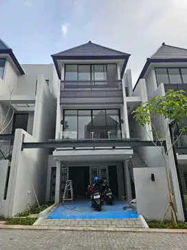 RUMAH MEWAH BRAND NEW QUANTUM SERENIA HILLS LEBAK BULUS DEKAT MRT