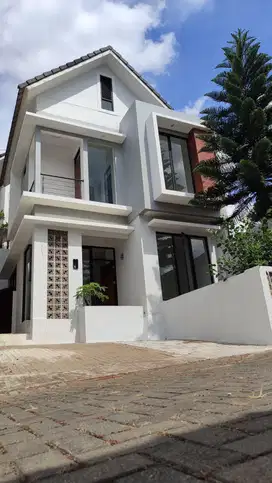 Rumah siap huni 2 lantai bandung city light padasuka dkt sucore