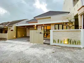 RUMAH 1 LANTAI, DEKAT STADION MAGUWOHARJO,DI KALASAN JOGJA