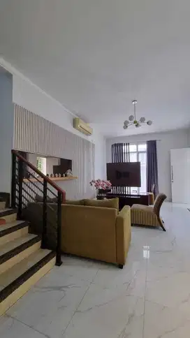 Rumah Sewa Terawat Fully Furnished Siap Huni di Kebayoran Residence