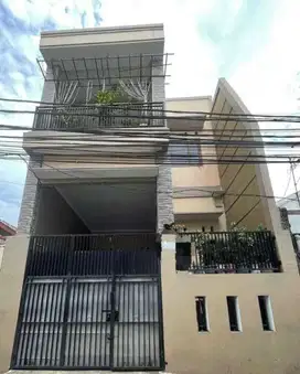 Rumah dekat kelapa gading bisa buat kos kos an/SHM/BU