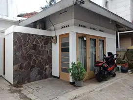Rumah Sayap Braga beraset Kost dijual cepat