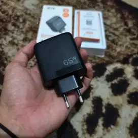 Adaptor charger PD 65 watt C to C merk JETE