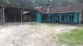 MURAH TANAH PEKARANGAN BONUS BANGUNAN DEKAT POLSEK PAJANGAN.JK13314