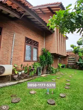 Dijual rumah hommy tropis asri di sektor 3A bintaro jaya