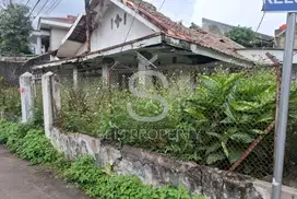 DIJUAL RUMAH TUA HITUNG TANAH DI SRIMAHI MOH RAMDAN KOTA BANDUNG.