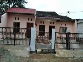 Jual 2 rumah gandeng, 4 kamar tidur, Villa Gading Parung, Parung Bogor