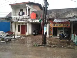 Dijual Tanah plus 1 Kontrakan dan 3 toko