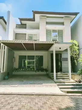Dijual rumah asri di cluster elite lebak bulus jakarta selatan