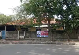 Rumah Tua. Cendrawasih Raya. Hitung tanah saja
