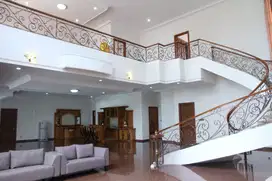 Dijual Rumah Minimalis Lux Plus Kolam Renang di dalam Komplek