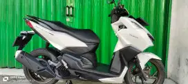 Vario 160cc th 2024 putih doof