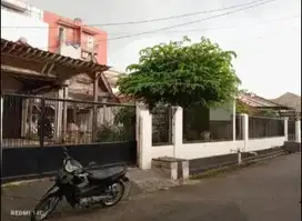 RUMAH LAMA LT 218m2 komplek pondok kelapa JakTim