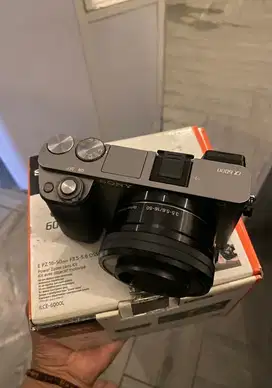 SONY A6000 Like new sc 6rb