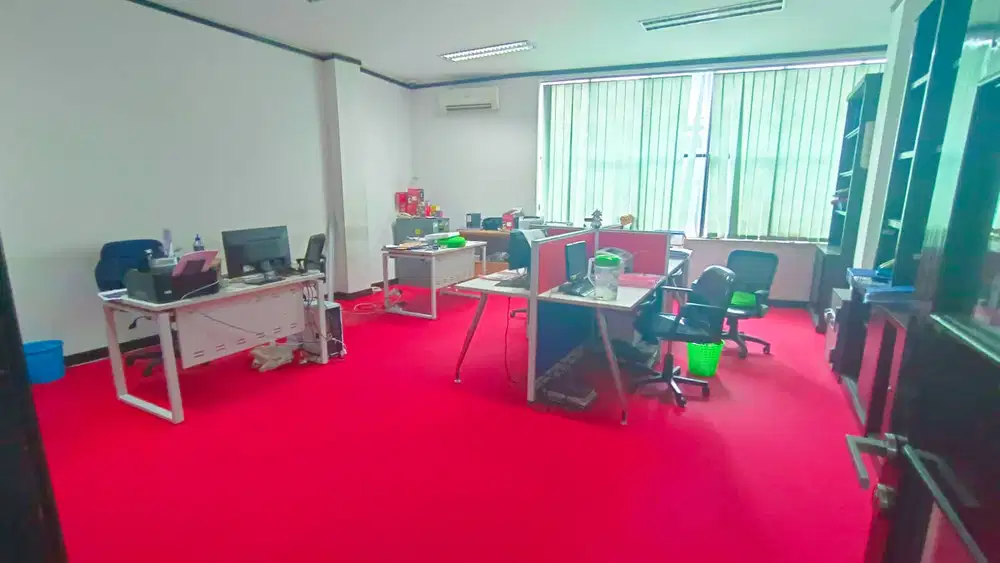 Mini Building di lokasi Prime di Jalan Dr. Satrio area perkantoran Sud