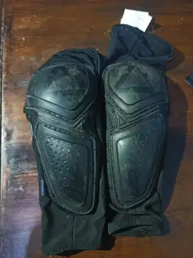Elbow guard Leatt