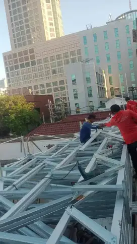 Bongkar pasang atap baja ringan & plafon pvc murah