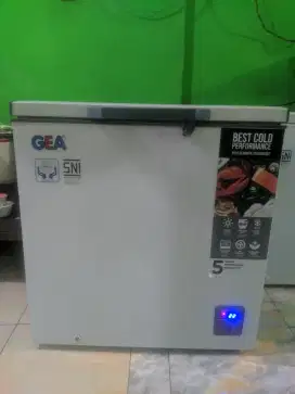 dijual freezer box 200Liter GEA