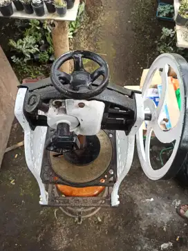 Mesin serut es manual