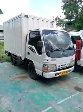 Isuzu engkel 2014 box