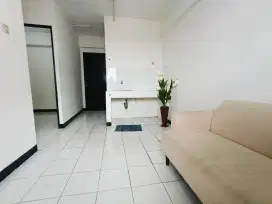 DISEWAKAN PER 6 BULAN APARTEMEN SENTRA TIMUR