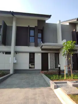 CLUSTER FLORA TIPE FIONA DEKAT CLUB HOUSE, SUMMARECON BANDUNG