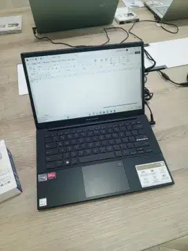 Laptop Asus Vivobook Go14 RAM 8/512GB