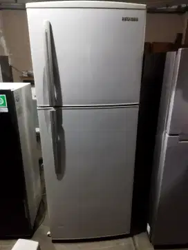 Kulkas Hitachi Jumbo 2 Pintu