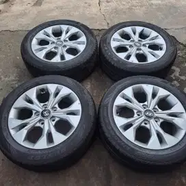 Velg dan ban r16 hyundai stargazer original