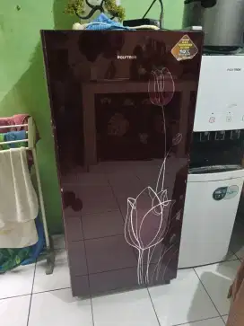 Kulkas 1 pintu Polytron Belleza PR 18 siap pakai
