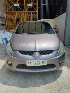 Mitsubishi Chariot Grandis 2.4 Mivec 2005
