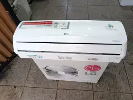 AC split merk LG low Watt 0.5 PK dingin bagus bergaransi.