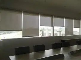 Roller blind gorden untuk gedung kantor rumah