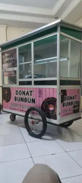 Gerobak etalase jualan