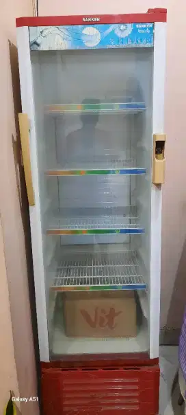 Showcas  5 rak merek sanken