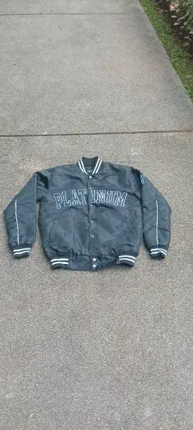 jaket varsity brand lokal
