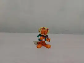 figure kucing garfield