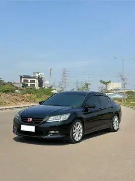 Dijual Honda Accord 2.4 AT VTI-L thn 2013
