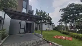 Dijual Rumah Minimalis 2 lt lokasi super strategis
