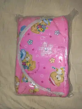 gendongan bayi samping topi aktif.. new ya bukan PL