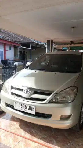 Dijual Mobil Innova Type V
