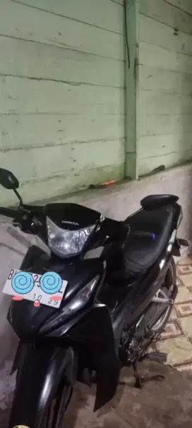 Jual Revo fit 2014 pemakaian 2015