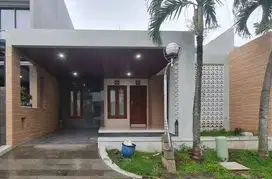Rumah Bagus Siap Huni di Perumahan Elite Permata Jingga Suhat