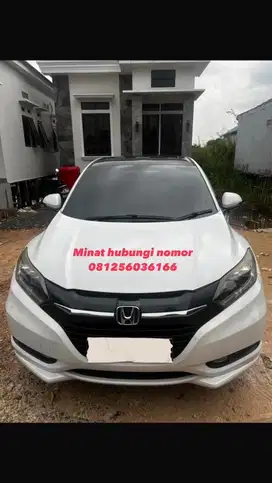 Dijual mobil HR-V 1,8 prestige 2016 putih masih mulus