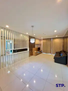 Sewa Apartemen Ciputra World Via 2 bedroom + Balcony Lantai 15