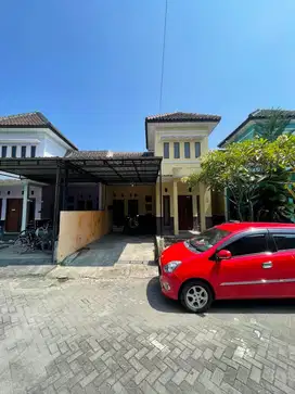 Dikontrakan rumah cluster ditengah kota solo