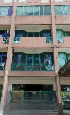 Ruko 4 Lantai di Cempaka Mas
