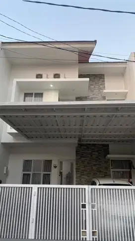 TURUN HARGA !! DIJUAL RUMAH SIAP HUNI DALAM KOMPLEK ARCAMANIK