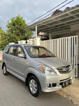 Dijual mobil avanza G tahun 2010 ori kaleng posisi banda aceh