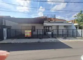 RUMAH / KANTOR DEKAT KEDUNGMUNDU RAYA LAMPER TENGAH SEMARANG